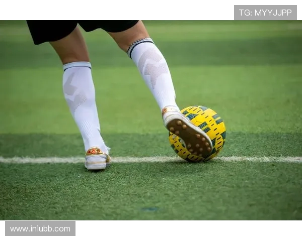 足球激情四溢,探索全球顶级联赛与明星球员的魅力与风采 足球激情四溢,探索全球顶级联赛与明星球员的魅力与风采