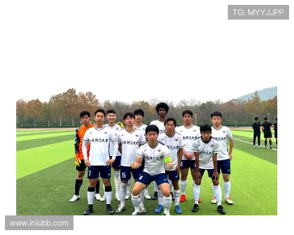 绿茵逐梦热血青春谱写荣耀篇章足球精神永不言败