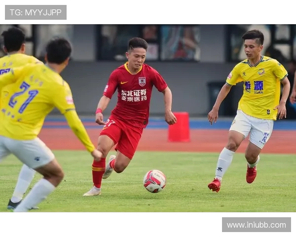 深入解析上海足球队的包夹战术体系及其在比赛中的应用效果