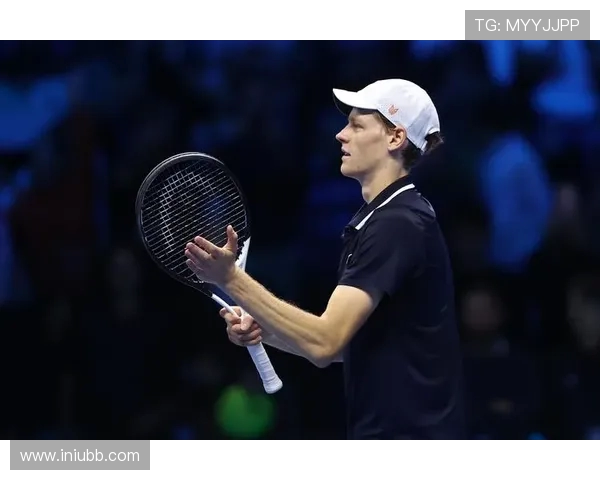 体育赛事激战正酣,全球顶级运动员同场竞技,谁将捧起荣耀奖杯引领风潮 体育赛事激战正酣,全球顶级运动员同场竞技,谁将捧起荣耀奖杯引领风潮