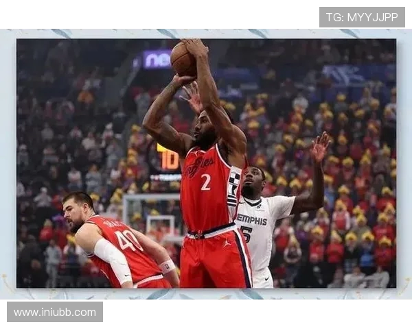 2011年NBA季后赛经典对决灰熊与快船的激烈较量与精彩瞬间回顾