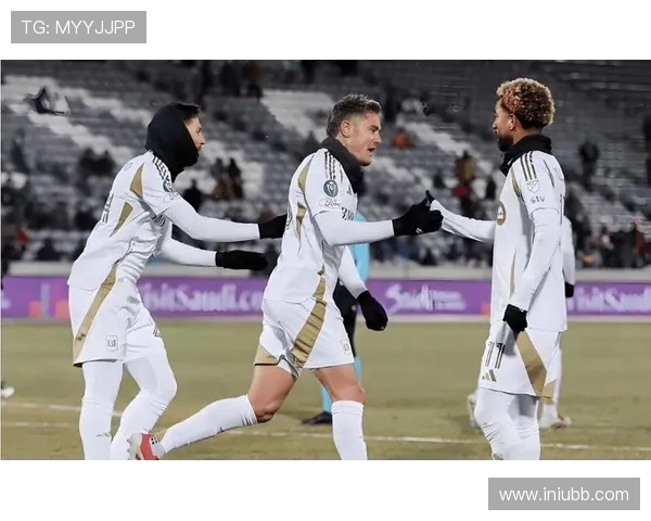 伐木者与洛杉矶最新对决分析及赛季表现评估